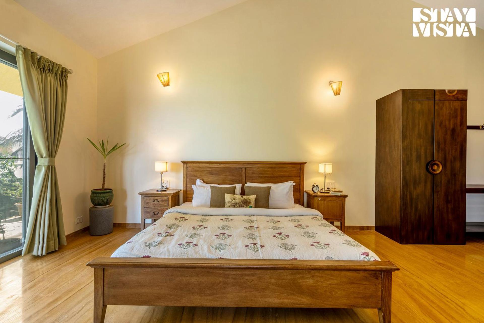 Stayvista At Three Shores With Lake View & Alfresco Dining Khamshet Zewnętrze zdjęcie