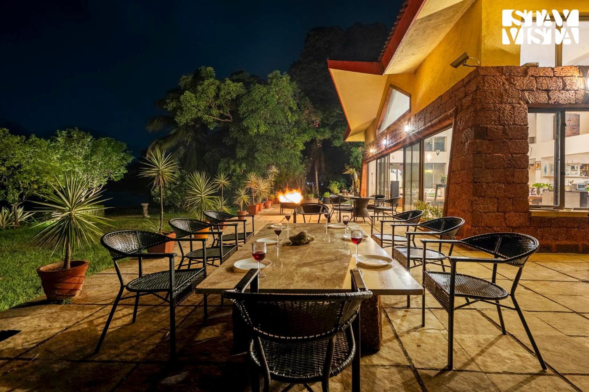 Stayvista At Three Shores With Lake View & Alfresco Dining Khamshet Zewnętrze zdjęcie