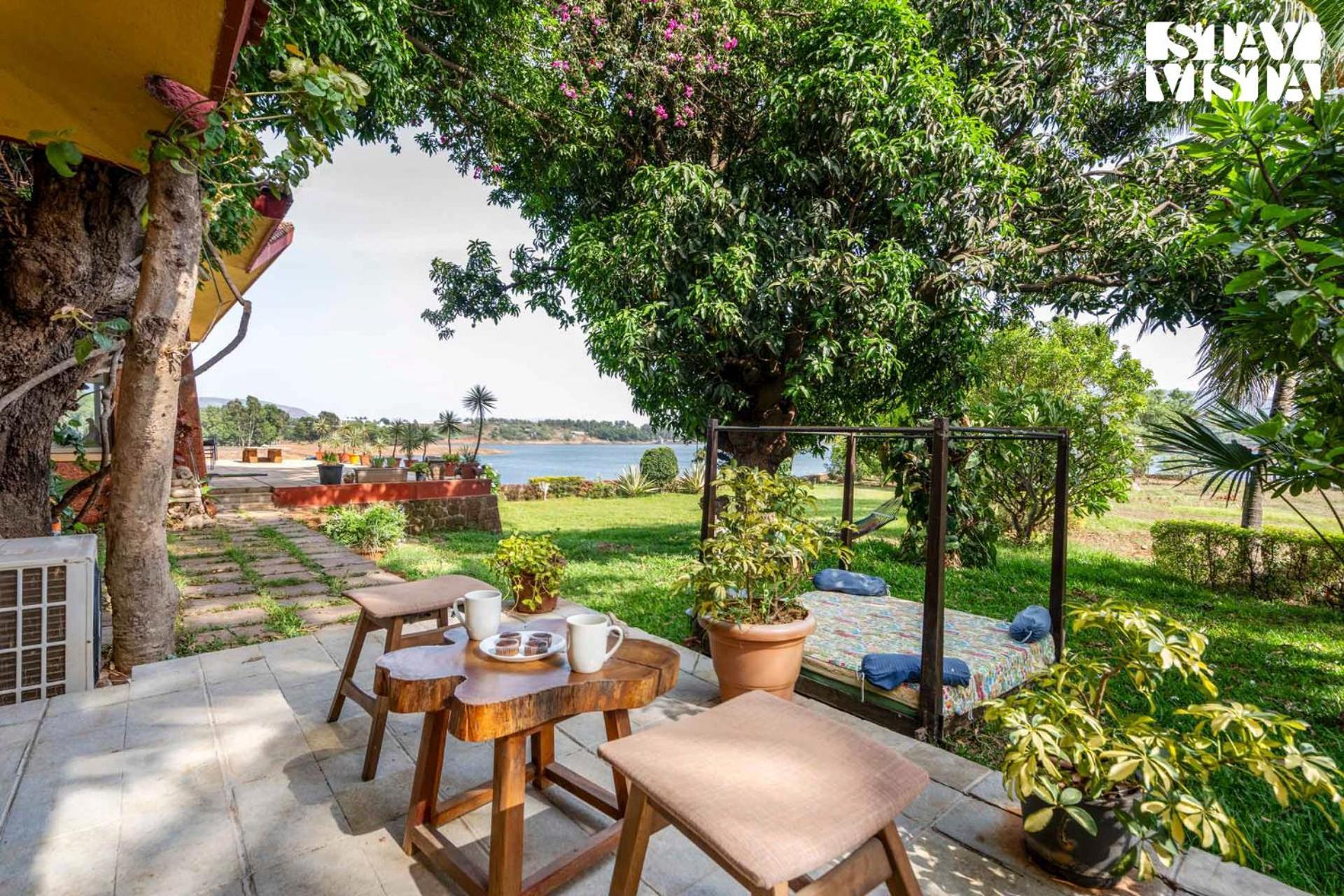 Stayvista At Three Shores With Lake View & Alfresco Dining Khamshet Zewnętrze zdjęcie